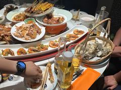 -嗨辣小聚·盘锦河蟹·海鲜烧烤龙虾(盘锦十年好店)