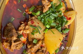 Stewed Pork Ribs and Intestines with Potatoes