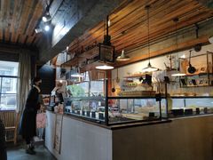 面包甜点陈列柜-仙峰天然面包(迎宾路店)