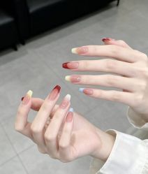 -桃色美甲沙龙