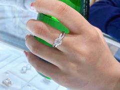 -DE BEERS 戴比尔斯(上海国金中心店)