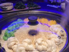 蔬菜汁小花卷-挂雪铁锅炖大鹅