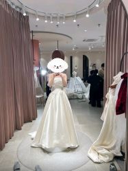 -PAI婚纱礼服设计馆【大牌租赁/高级定制】