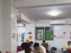 -花苑美食横琴生蚝火锅(拱北粤华路店)