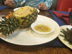 菠萝炒饭-The Palmboo Restaurant