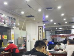 -牛一嘴·兰州牛肉面·大盘鸡(财富中心店)