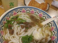 -鑫花溪牛肉米粉(人民广场店)