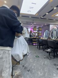 -藤野造型烫染·漂发