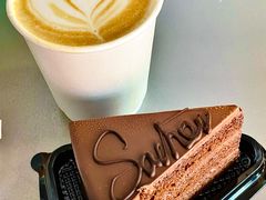 -瑞幸咖啡(北京财富中心店)