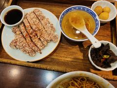 -蟹上黄·蟹黄面·江南糖水(人民广场店)