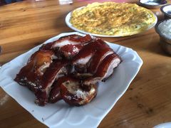 -黄记四更烤乳猪店