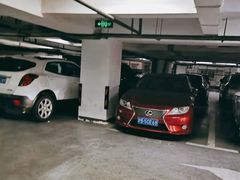 -大宁国际商业广场-地下停车库