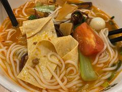 -蒙自源米线大王(东站店)