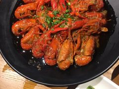 蒜香小龙虾-隔壁老王·家常云南菜(花巷店)