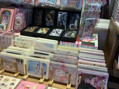 -恋物百货商店(华侨城店)