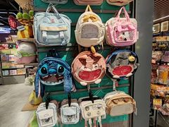 -潮品挚尚(五角场苏宁易购店)