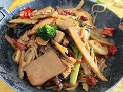 -天天向上素食餐厅(五台山店)