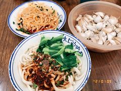 凉皮-老白家面馆(测绘东路总店)