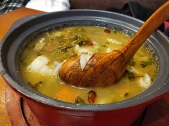 -周鱼小馆石锅酸菜鱼(活力汇店)