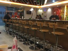 -呷哺呷哺(世贸.工三店)