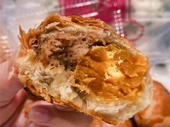 咸蛋黄鲜肉月饼-白玉兰食品甜凤店(合生汇店)