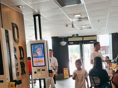 -麦当劳(国家体育场南路店)