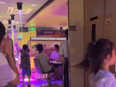 -海底捞火锅(宝龙广场夜宵主题店)