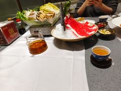 -红鼎豆捞·非遗鲍皇汤火锅(宝丰路店)