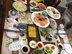 -青瓦餐厅·生鱼片·韩园烤肉(西塔店)