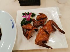 脆皮乳鸽-新南华大酒店(长寿店)