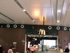 -麦当劳(北京大兴机场二层国内到达(安检外)店)