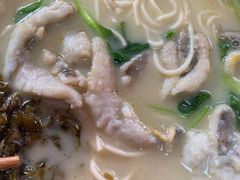 招牌黄鱼面-明呈黄鱼面馆(斜土路店)