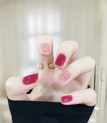 -桃色美甲沙龙