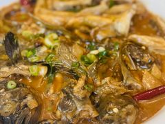 家焖杂拌鱼-日月昇海鲜码头(开发区五彩城店)