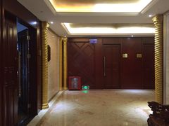 -山明水秀大饭店