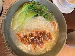 -卡普里披萨·牛扒·下午茶