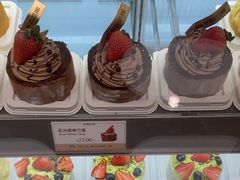 -罗森尼娜(德思勤店)