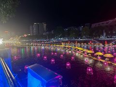 -宏兴烤鱼山庄(宣恩总店)