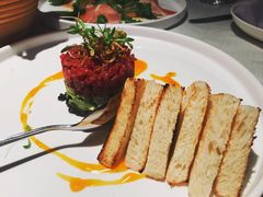 牛肉塔塔配牛油果黑橄榄酱-Solo(衡山路店)