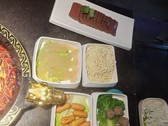 -锅说大脸毛肚重庆老火锅(佐阾店)