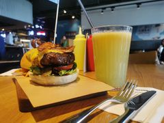 菠萝雪梨汁-The Diner X餐厅(青岛万象城店)