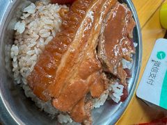 -梁阿婆廿年老牌扣肉糯米饭