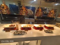 -腾阁自助餐厅(朝林广场店)