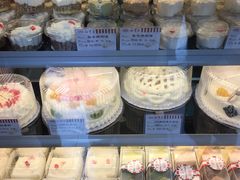 -红宝石·鲜奶小方·海派西点房(丰庄店)