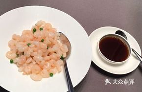 Stir-Fried Yangcheng Lake Crystal Shrimp