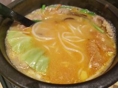 酸汤肥牛过桥米线-云味馆过桥米线(皇庭广场店)