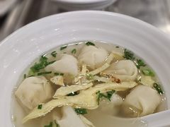 荠菜鲜肉三丝馄饨-老西白点心店