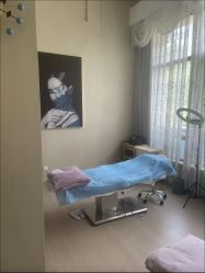 -百秀名媛纹绣美学护肤中心