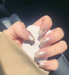 -悦指间美甲美睫
