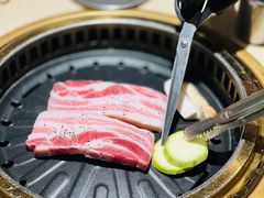 厚切猪五花肉-Ant 蚂蚁洞烤肉·大营地(上海静安大悦城店)